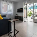 Loc Trotteur Le Graphite T2 Grand Confort Terrasse דירה