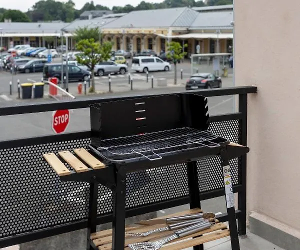 Апартаменты Loc Trotteur Le Graphite T2 Grand Confort Terrasse Лурд